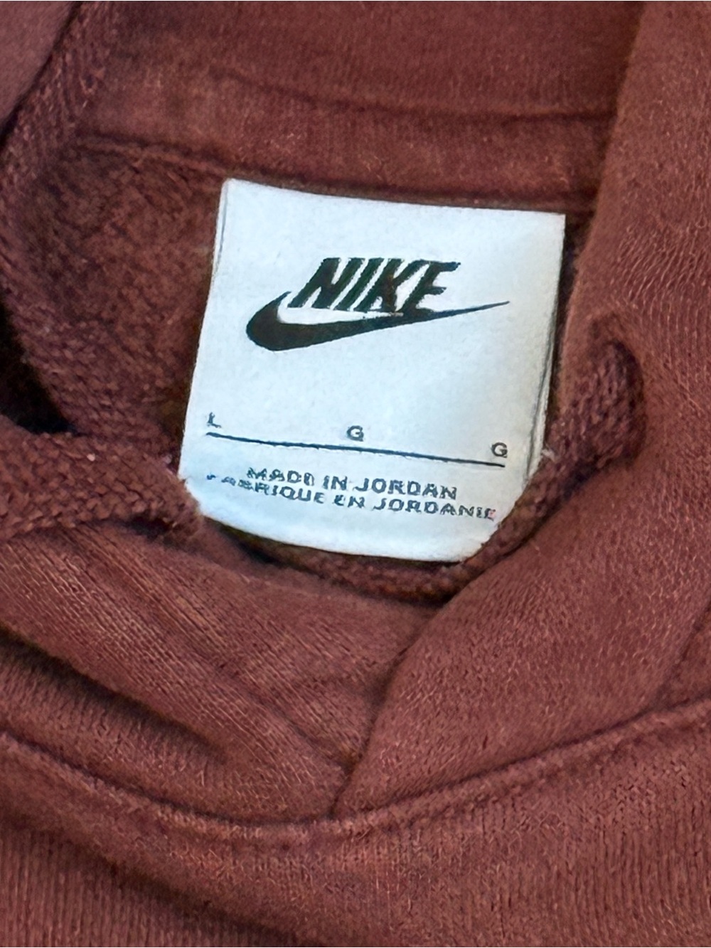 Nike Men’s Maroon Pullover Hoodie with White Logo - Picture 3 of 3